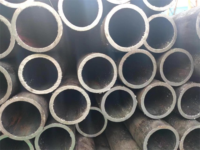 南充10#結構用無縫鋼管